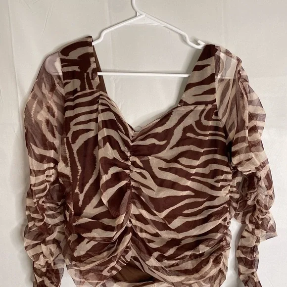 Eloquii Women’s Plus Size 18/20 Crop Top Ruched Brown White Animal Print New 77 - Picture 9 of 10